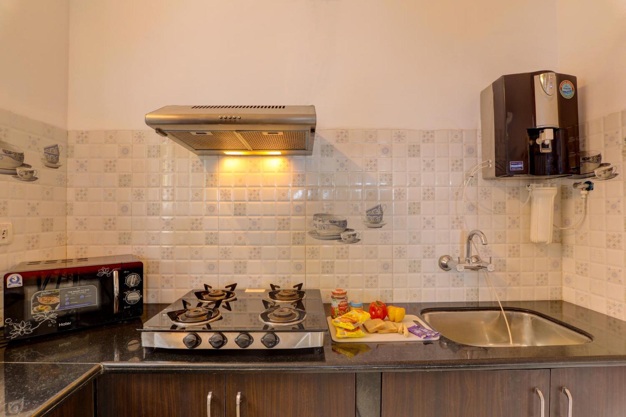Jaqk Holidays - 9Bhk Villa For Big Groups, Private Pool-Wifi-Cartaker-Parking, North Goa Baga Luaran gambar